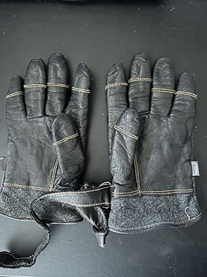 Mossimo Gloves